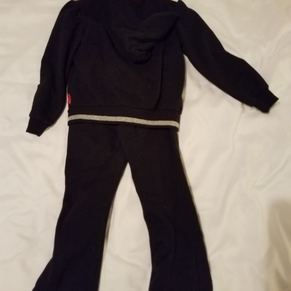 Hello Kitty suit - Picture 3 of 3